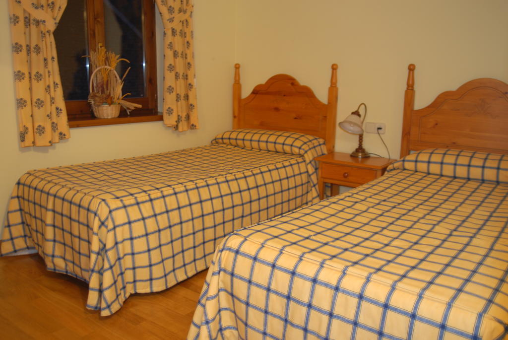 Casa Es Neres 3* Les
