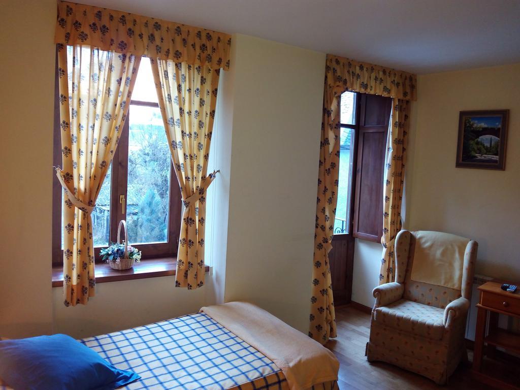 Casa Es Neres Les